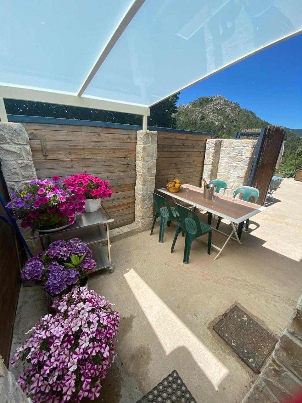 Appartement Au Coeur Des Prealpes Seranon Exterior photo